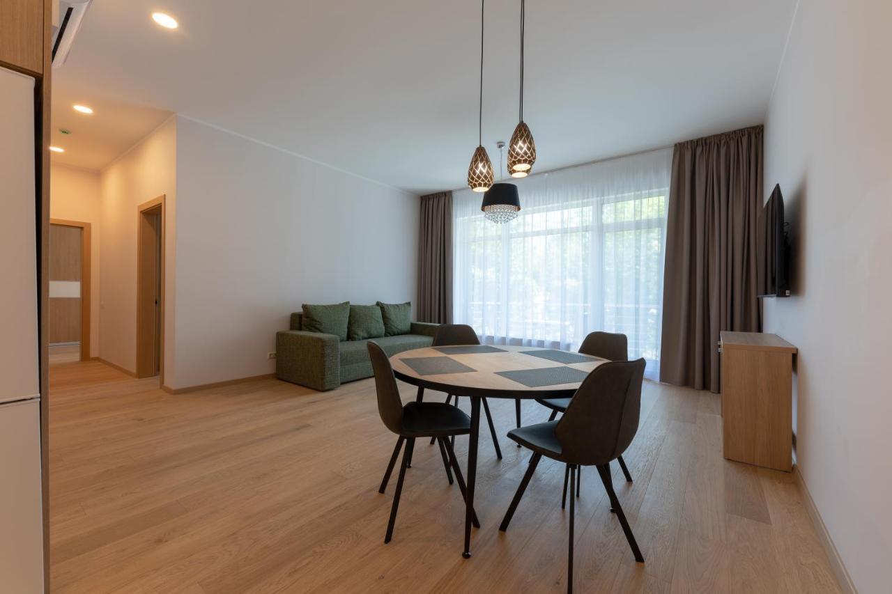 Oasis Apartments Jurmala Bagian luar foto